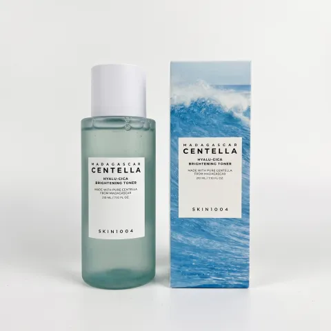 SKIN1004 Madagascar Centella Hyalu-Cica Brightening Toner 210ml