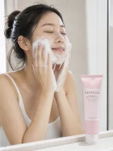 SKIN1004 Madagascar Centella Poremizing Deep Cleansing Foam 125ml 3
