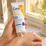 CeraVe Hydrating Mineral Sunscreen Broad Spectrum SPF 50 Face 75ml 2